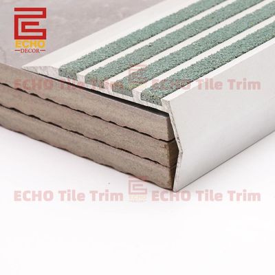 Non Slip Safety Metal Step Tread Edging Stair Nosing Trim For Flooring
